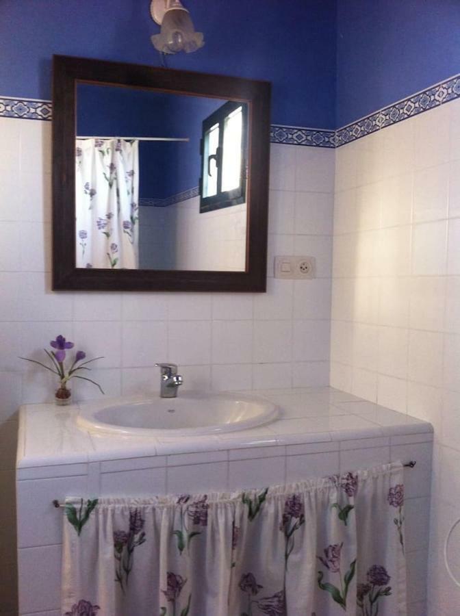Villa Cortijo El Triguero N-398 Ctra Carmona - El Viso Del Alcor Km 18 Esterno foto